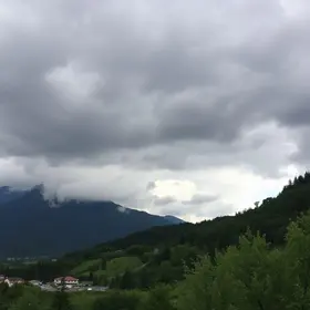 Brusque deve ter um dia de céu muito nublado com tempestades localizadas